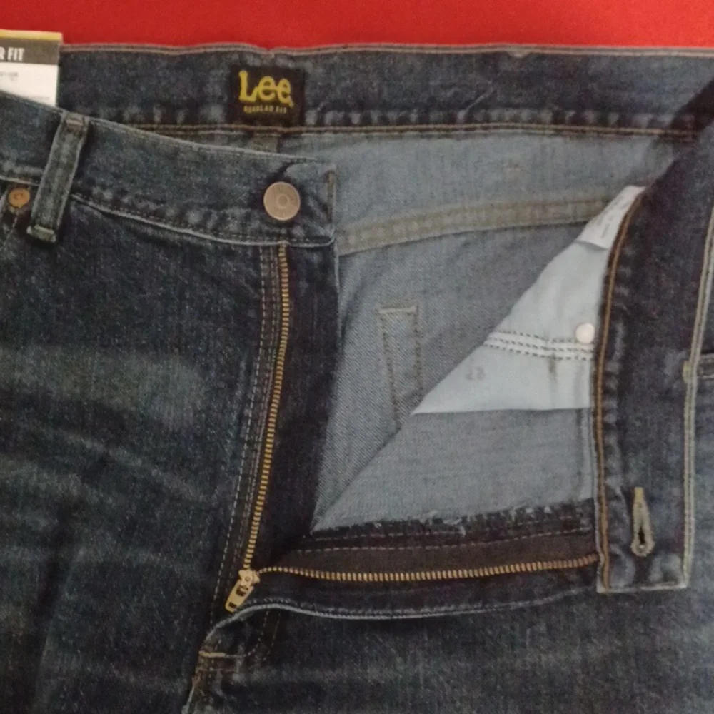 Size 40 x 36 mens blue jeans 